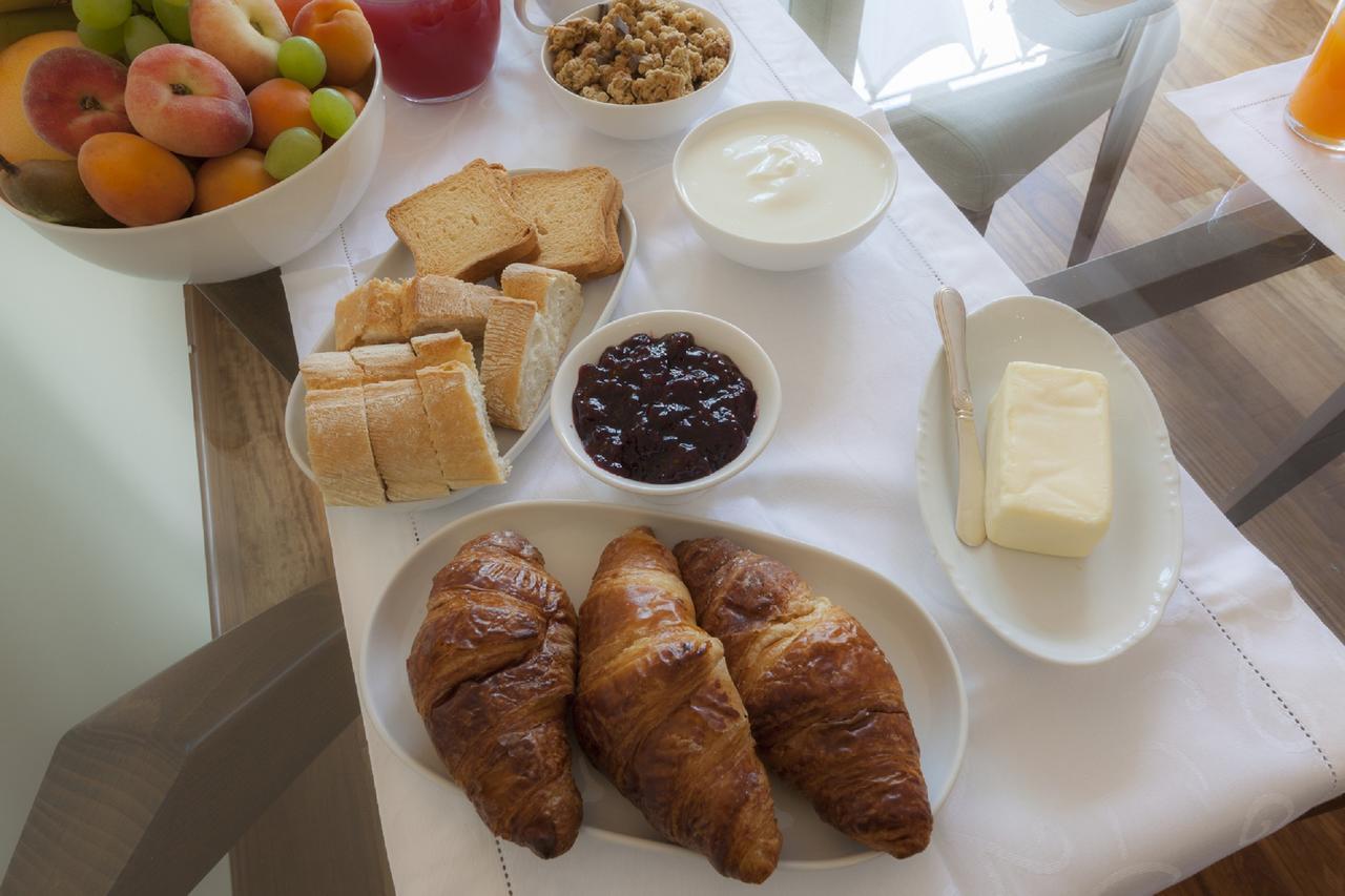 Bronzino House Bed & Breakfast Милано Екстериор снимка