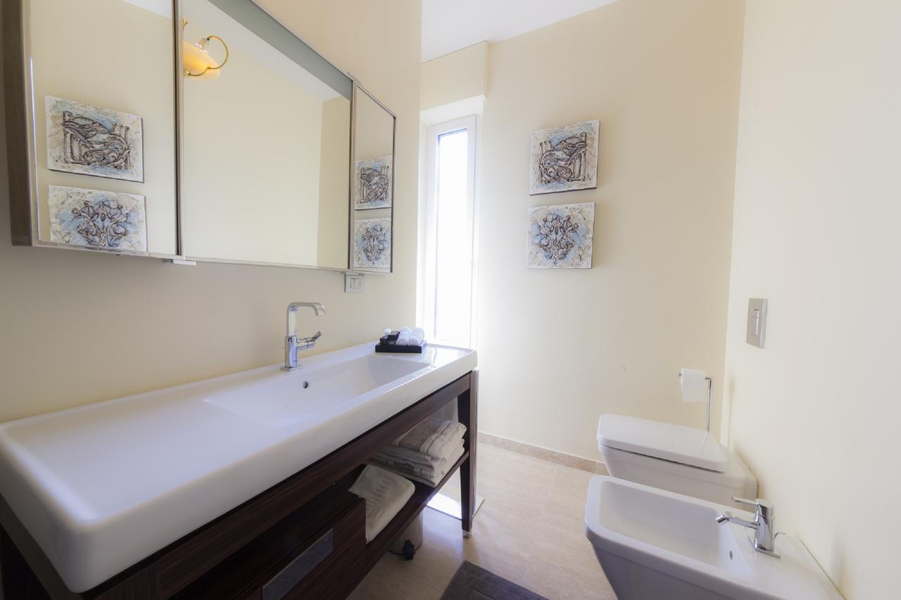 Bronzino House Bed & Breakfast Милано Екстериор снимка